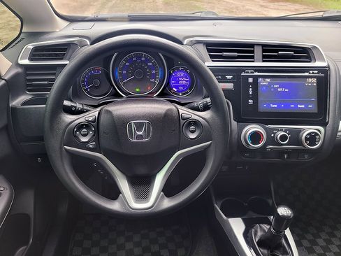 Used 2015 Honda Fit EX image 32