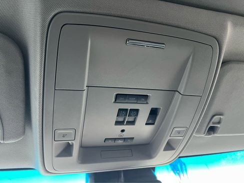 Used 2019 GMC Sierra 3500 Denali w/ Duramax Plus Package image 37