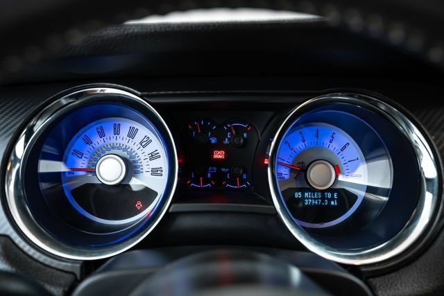 Used 2013 Ford Mustang GT Premium RWD image 28