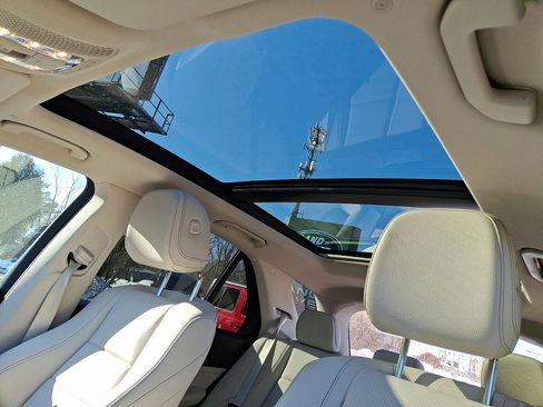 Used 2022 Mercedes-Benz GLE 350 4MATIC image 26