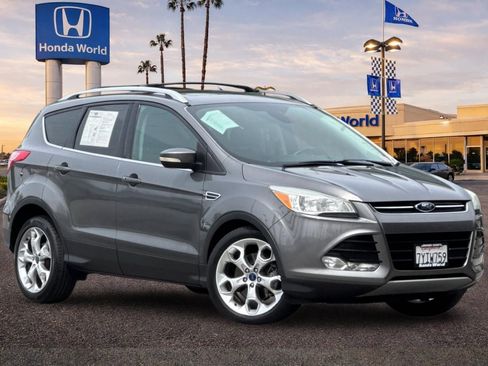 Used 2014 Ford Escape Titanium FWD image 2