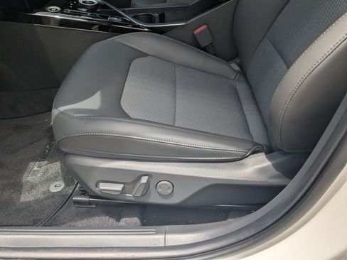 New 2026 Kia Niro Wind FWD image 18