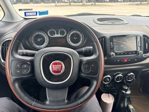 Used 2014 FIAT 500L Trekking w/ Popular Equipment Group FWD image 10