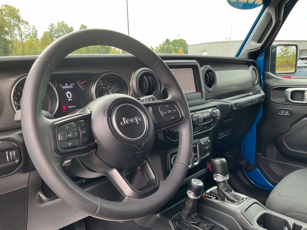 Used 2023 Jeep Wrangler Sport AWD/4WD image 17