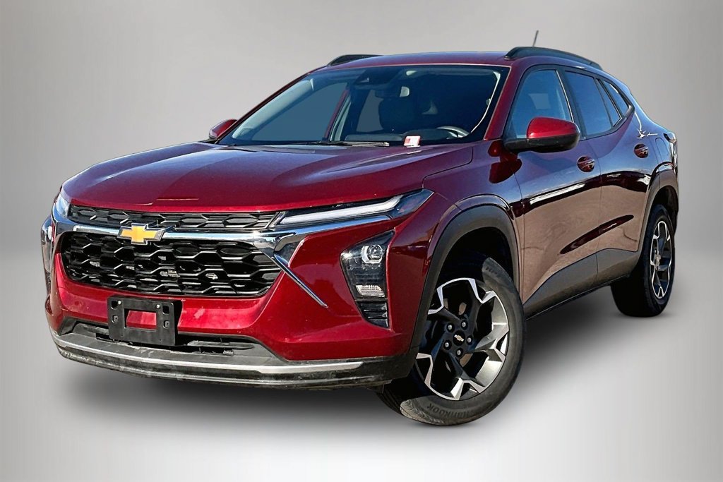 Used 2024 Chevrolet Trax LT FWD image 3