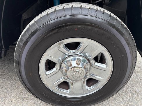 Used 2016 RAM 2500 Tradesman w/ Chrome Appearance Group image 23