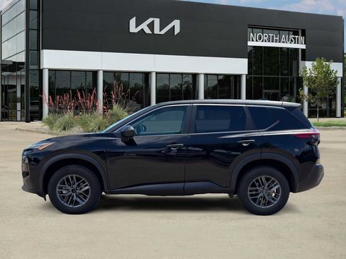 Used 2023 Nissan Rogue S FWD image 8