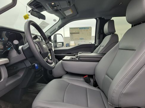 New 2026 Ford F350 XL w/ XL Chrome Package AWD/4WD image 27