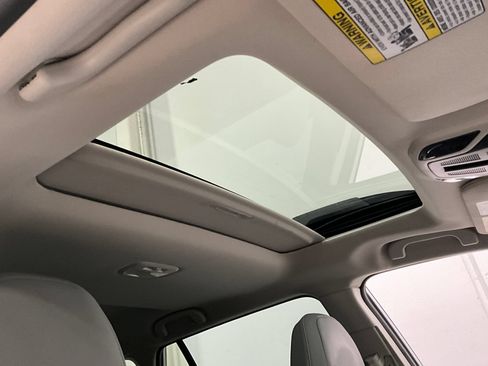 Used 2025 Subaru Outback Limited AWD/4WD image 22