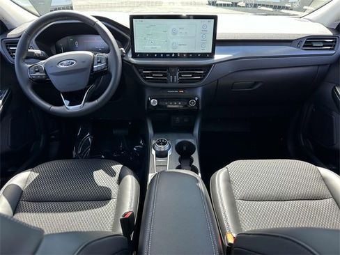 New 2025 Ford Escape SE image 12