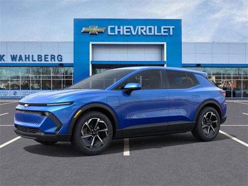 New 2026 Chevrolet Equinox EV LT image 2