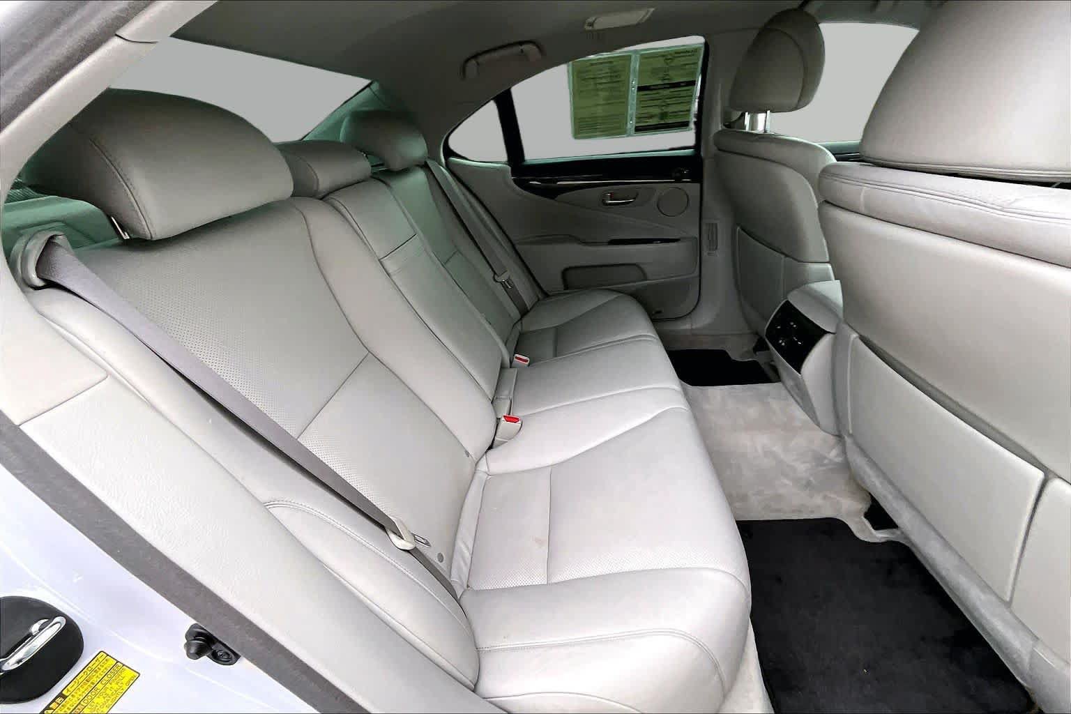 Used 2008 Lexus LS 460 RWD image 19