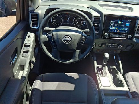 Used 2024 Nissan Frontier SV w/ Hardbody Edition AWD/4WD image 11