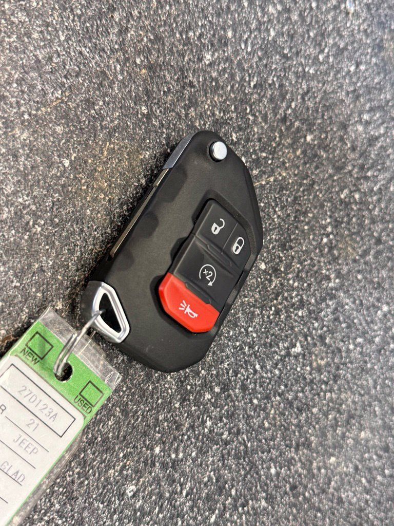 Used 2021 Jeep Gladiator Sport AWD/4WD image 34