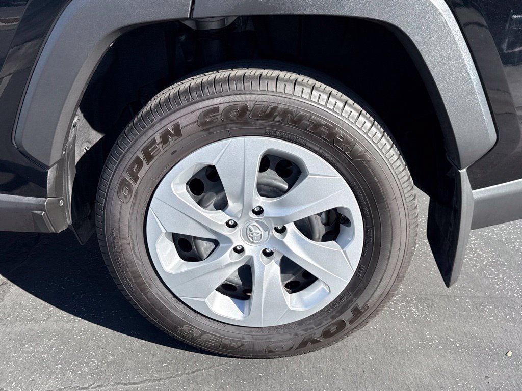 Certified 2025 Toyota RAV4 LE FWD image 16