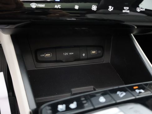 Used 2023 Hyundai Tucson Limited AWD/4WD image 23