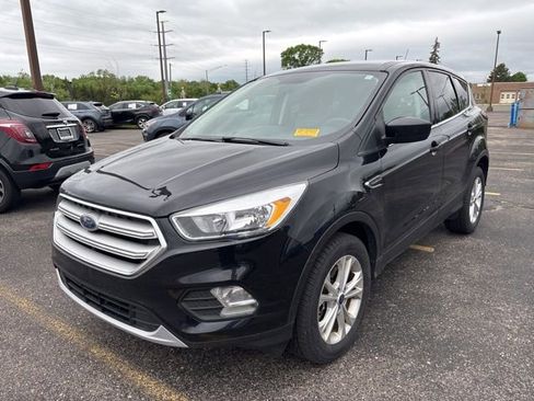 Used 2019 Ford Escape SE AWD/4WD image 1