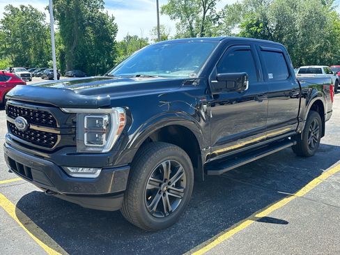 Used 2021 Ford F150 Lariat w/ Equipment Group 502A High AWD/4WD image 3