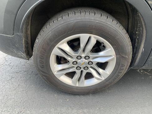 Used 2019 Chevrolet Blazer LT FWD image 17