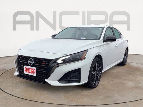 Used 2024 Nissan Altima 2.5 SR image 9