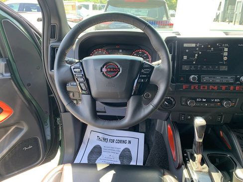 Used 2025 Nissan Frontier PRO-4X w/ Pro Premium Package AWD/4WD image 9