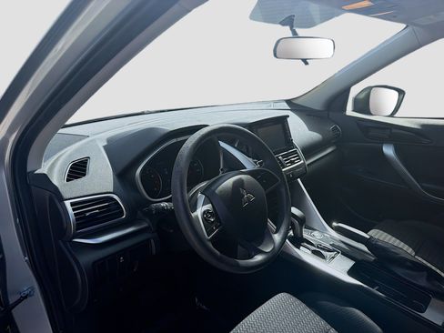 Used 2020 Mitsubishi Eclipse Cross ES image 9