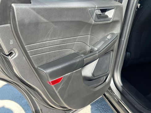 Used 2025 Ford Escape Active AWD/4WD image 21
