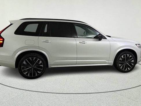 New 2026 Volvo XC90 T8 Ultra w/ Lounge Package AWD/4WD image 8