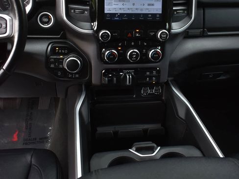 Used 2022 RAM 1500 Big Horn AWD/4WD image 18