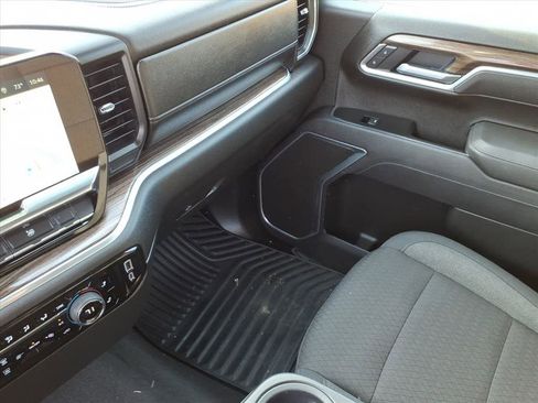 Used 2026 Chevrolet Silverado 1500 LT image 33