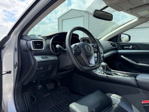 Used 2016 Nissan Maxima 3.5 SV image 11