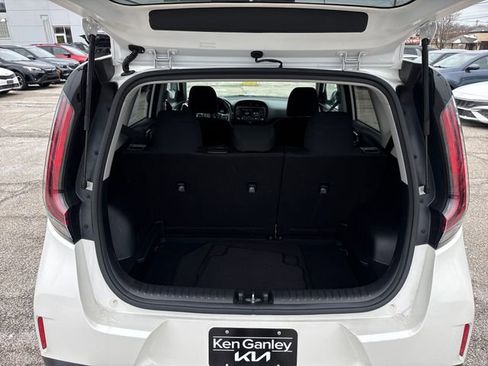 Certified 2023 Kia Soul LX w/ LX Technology Package image 18