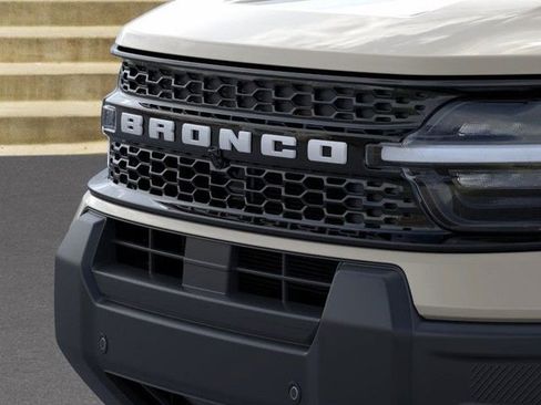 New 2025 Ford Bronco Sport Outer Banks w/ Outer Banks Tech Package+ image 17