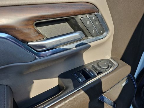 Used 2024 GMC Sierra 2500 SLT w/ Texas SLT Premium Package image 18