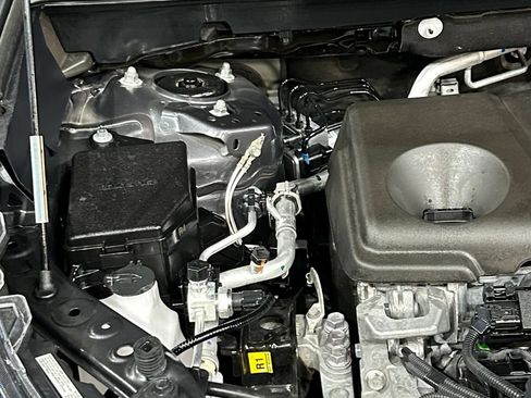 Used 2025 Toyota RAV4 Limited FWD image 87