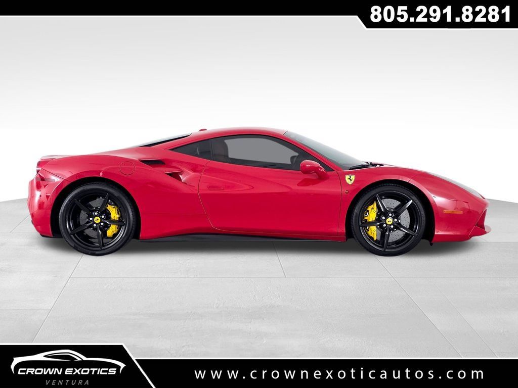 Used 2017 Ferrari 488 GTB RWD image 8