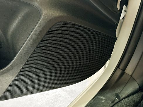 Used 2024 Subaru Crosstrek 2.0i Premium image 14