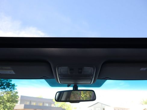 Used 2012 Honda Pilot Touring image 30