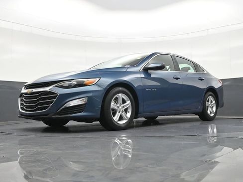 Used 2024 Chevrolet Malibu LS FWD image 23