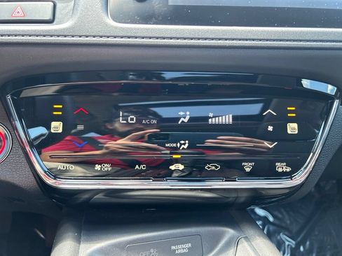 Used 2022 Honda HR-V EX image 31