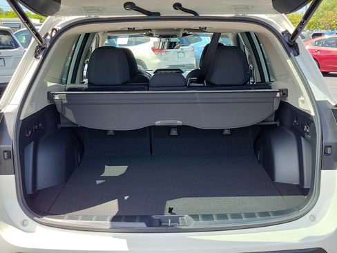 Used 2024 Subaru Forester Premium image 12