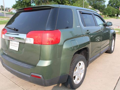 Used 2015 GMC Terrain SLE FWD image 6