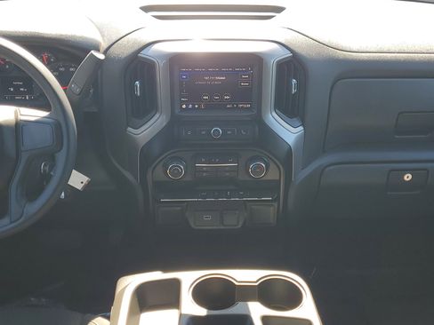 Used 2020 Chevrolet Silverado 1500 Custom w/ Custom Value Package image 15