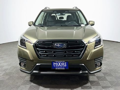 Used 2024 Subaru Forester Premium AWD/4WD image 2