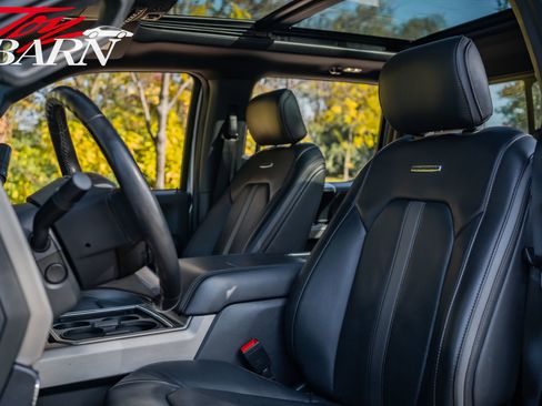 Used 2022 Ford F350 Platinum image 23