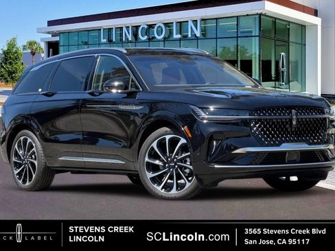 Used 2024 Lincoln Nautilus Black Label image 1