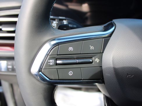 New 2026 Chevrolet Traverse Z71 w/ Driver Confidence Package image 24