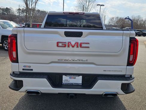 Used 2025 GMC Sierra 1500 Denali image 5