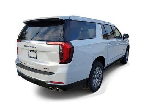 New 2026 GMC Yukon XL Denali image 5