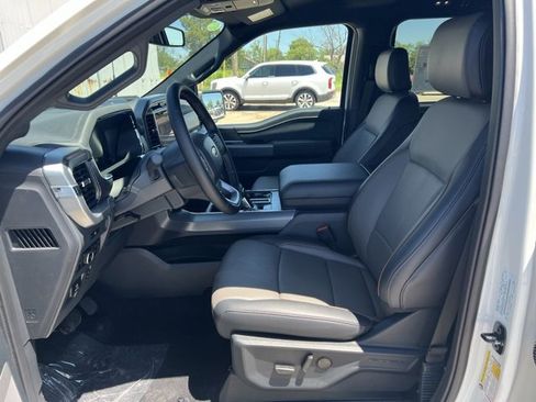 New 2025 Ford F150 Lariat w/ Equipment Group 501A Mid image 13